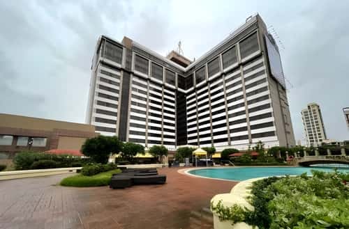 Taj Lands End (Mumbai)